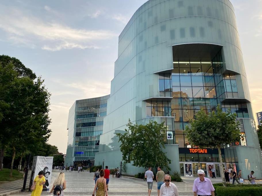 City Centre Big Art'Partment Heart Of The Capital Тирана Екстер'єр фото