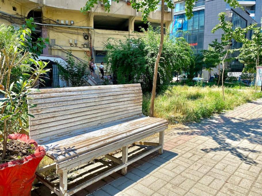 City Centre Big Art'Partment Heart Of The Capital Тирана Екстер'єр фото